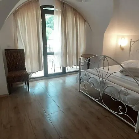 Family Rai Hotel 3*