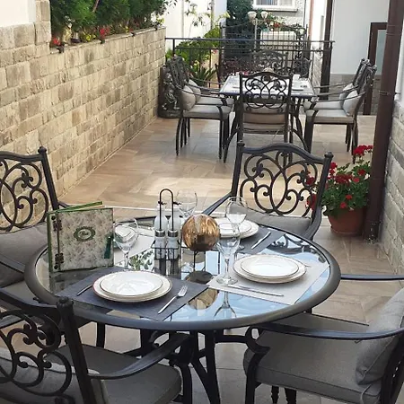 Family Rai Hotel