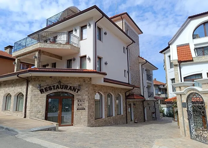 Family Rai 3* Sjoemen